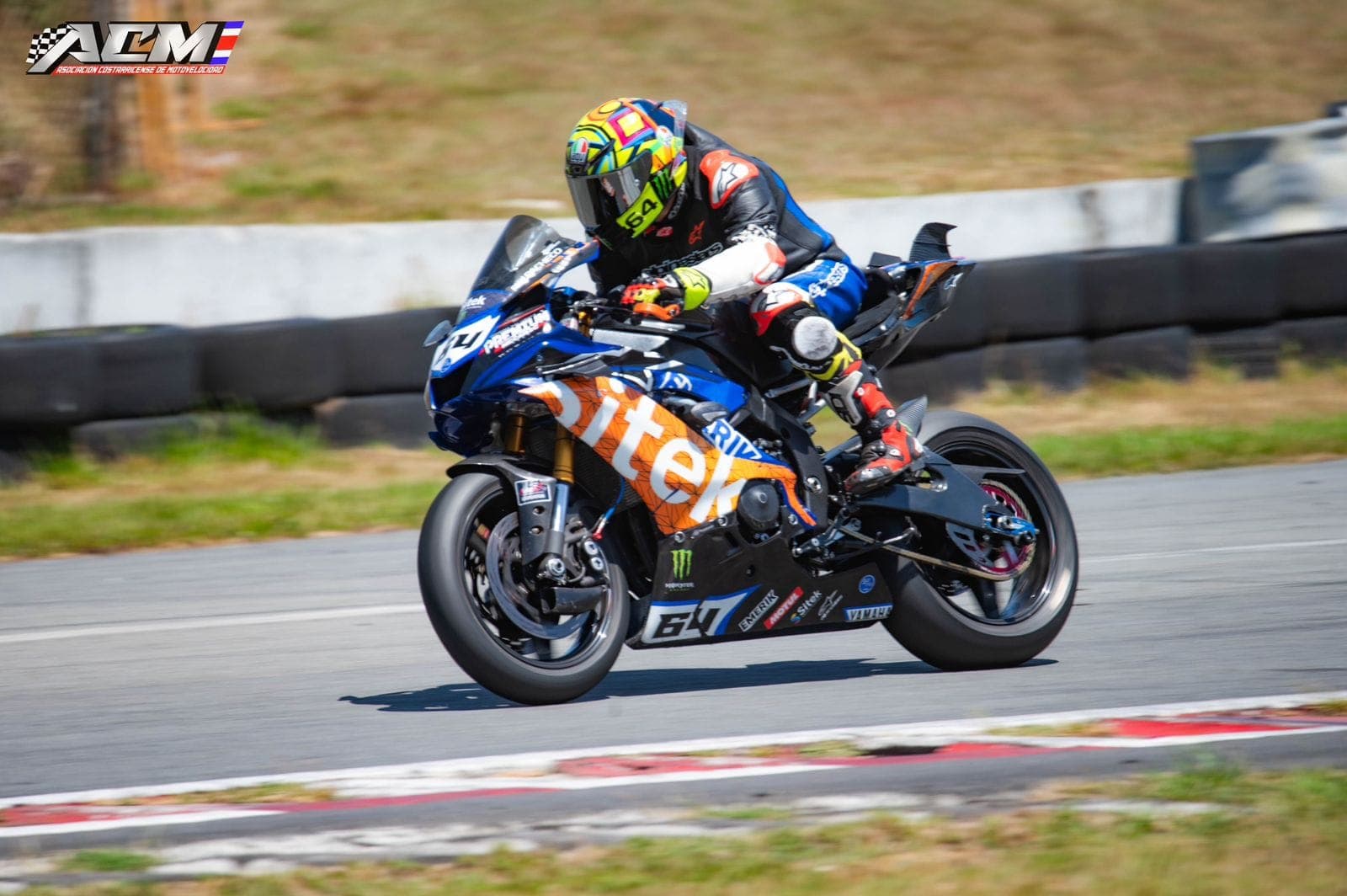 Arrancó Campeonato Nacional de Motovelocidad ACM en Parque Viva