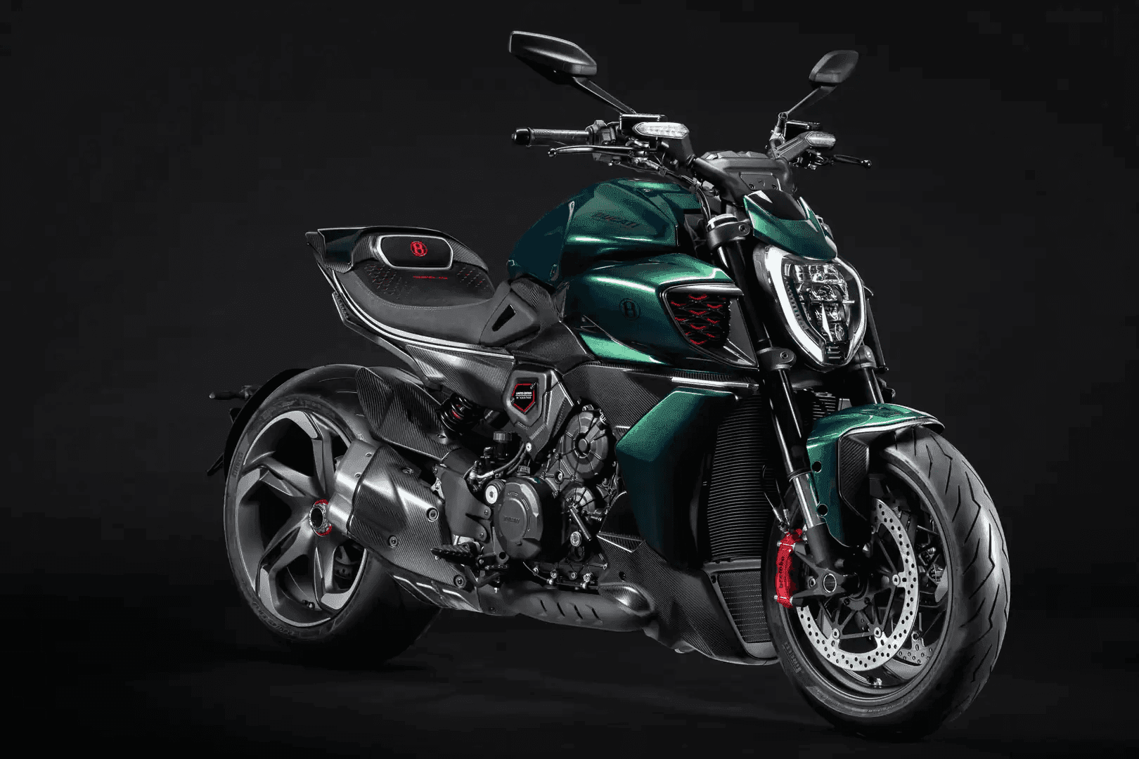 Ducati Diavel 2024 para Bentley