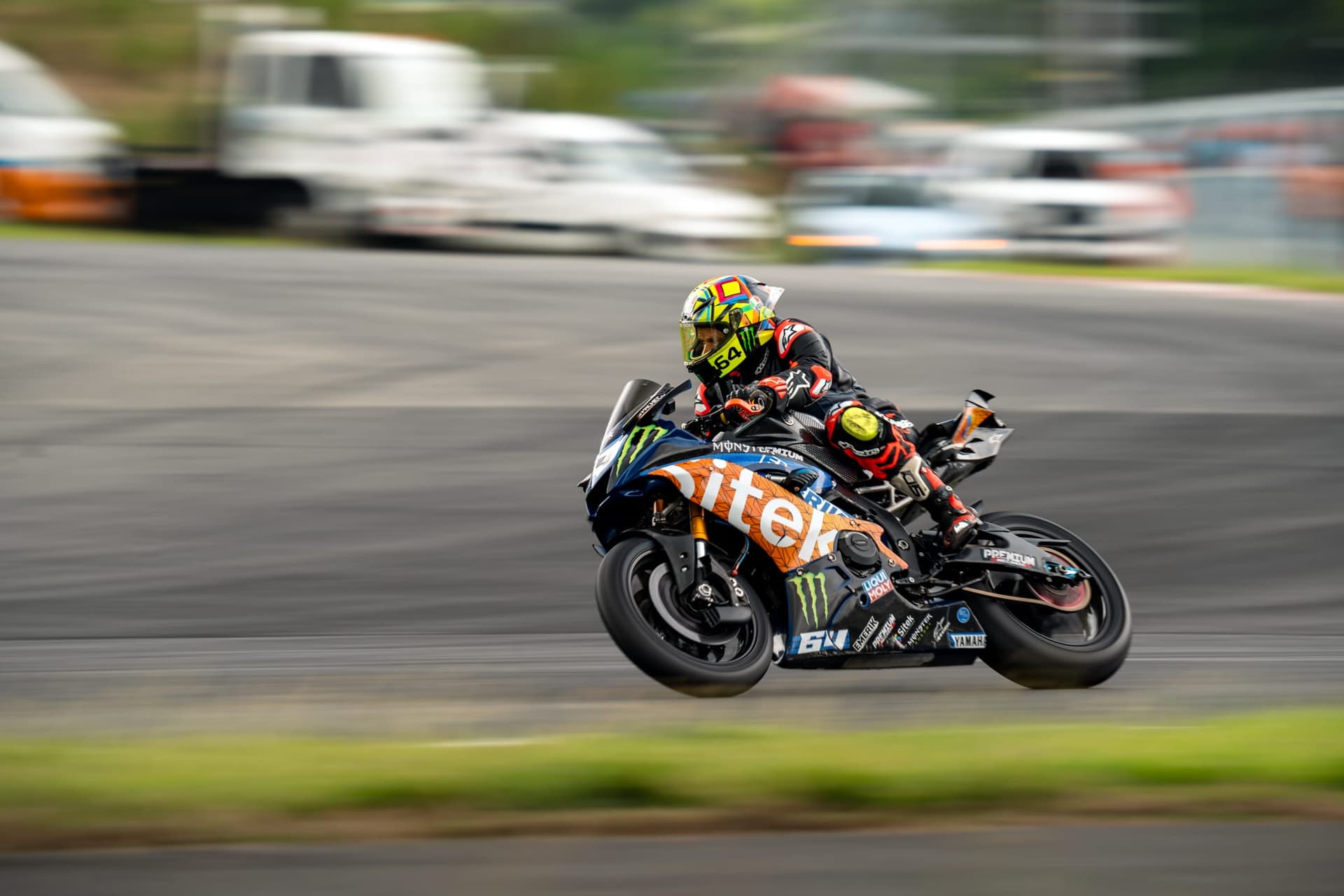 La adrenalina y velocidad dominaron el AMA SuperBike