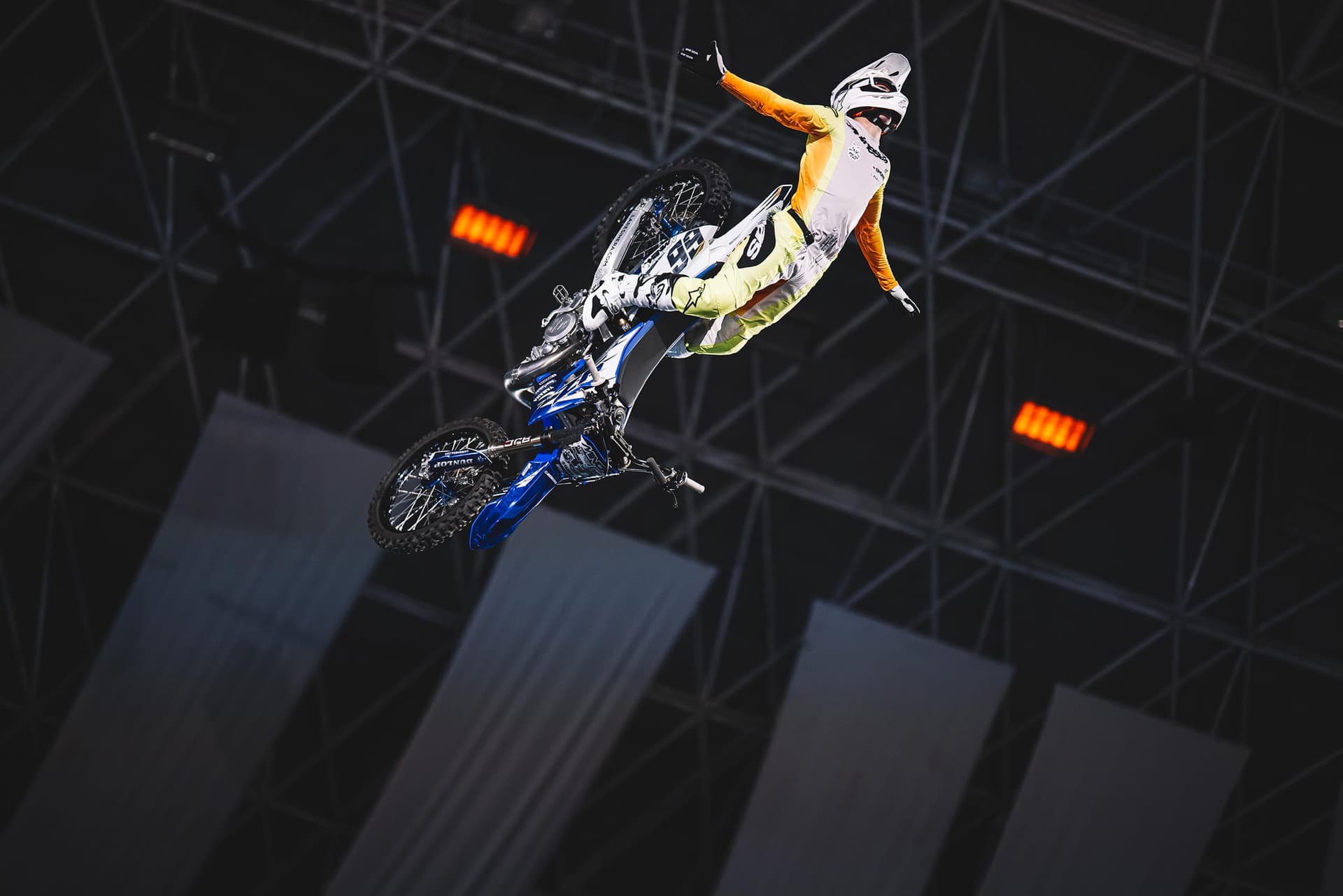 Piloto Revelación del FMX en los X-Knights 2026