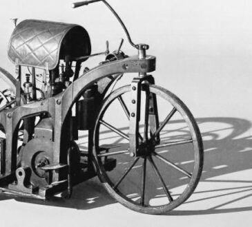 1885 Daimler Riding Car 720x400