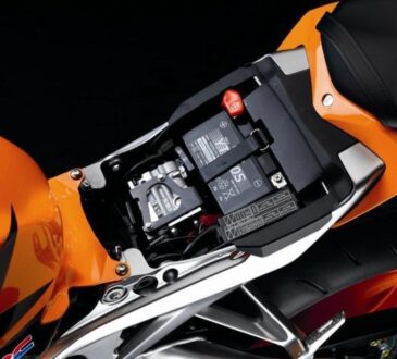 ¿Cómo arreglar la batería de una moto que no carga? 16 motobateria