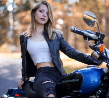 Chicas en moto