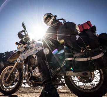 Formas para montar el equipaje en la moto. 4 Formas para montar el equipaje en la moto.