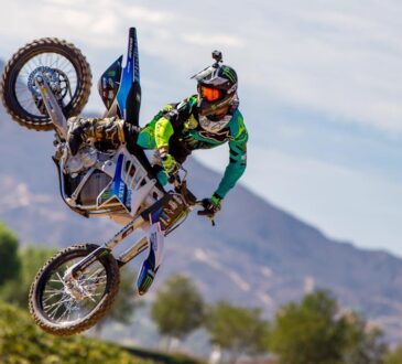 Nate Adams, tuvo un accidente. 13 prin