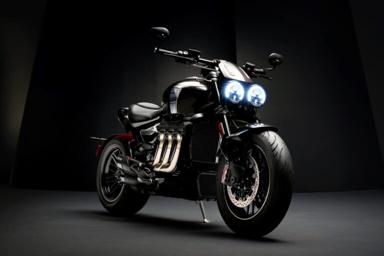 Galería Moto Revista CR 797 Ficha técnica Triumph Rocket 3 TFC 2500cc