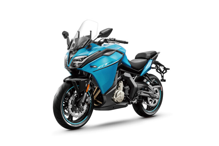 Galería Moto Revista CR 662 Ficha Técnica CFMOTO 400 GT