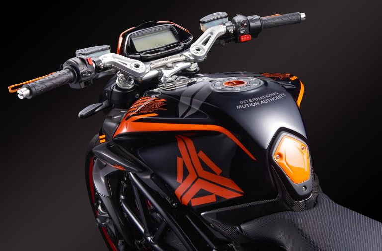 THEARSENALE X MV AGUSTA DRAGSTER 800 RR 2020