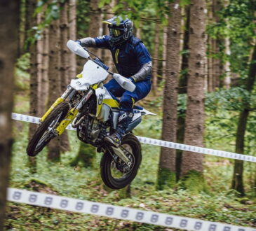 HUSQVARNA CROSS COUNTRY 2021 1