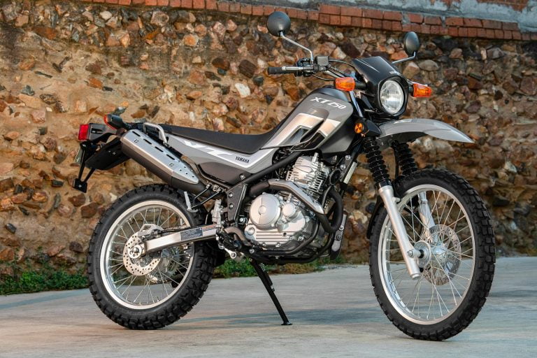 YAMAHA XT250 2021