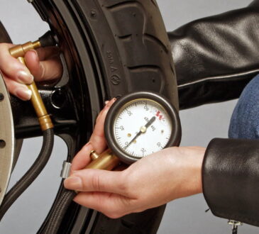 ¿Cómo controlar la presión de los neumáticos de su moto? 13 Como controlar la presion de los neumaticos de su moto