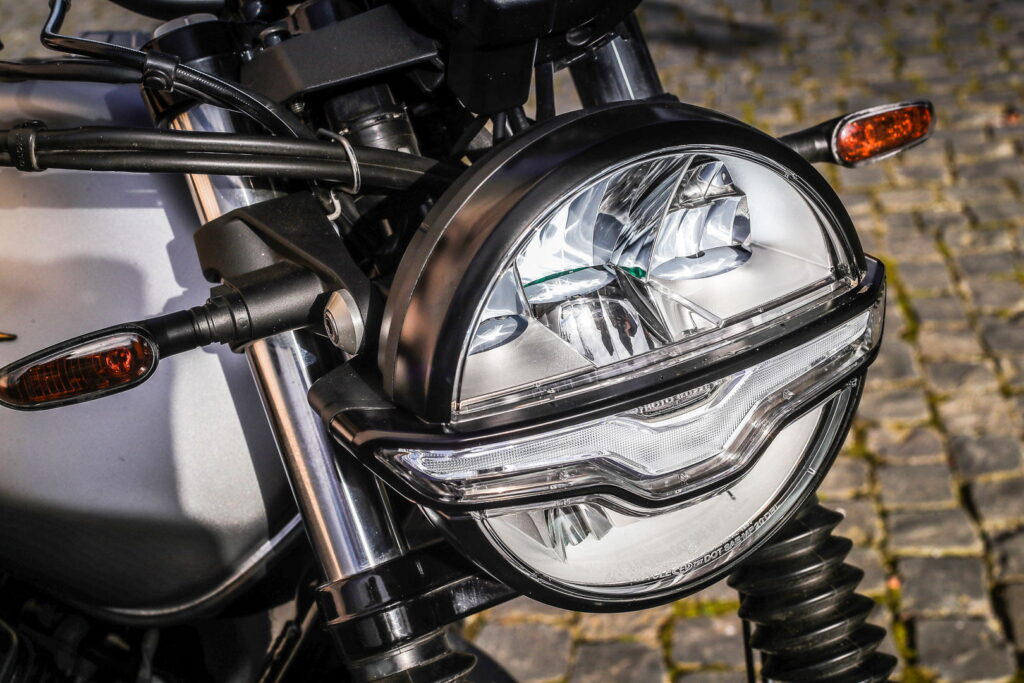 Moto Guzzi V7 Stone 2021 3 Moto Guzzi