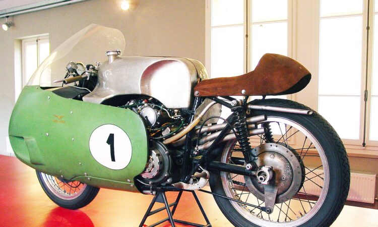 Historia de Moto Guzzi 1 Historia de Moto Guzzi