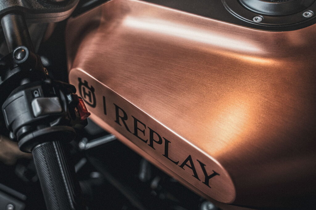 Husqvarna x Replay = Tres motos 701 de edición limitada 2 husky