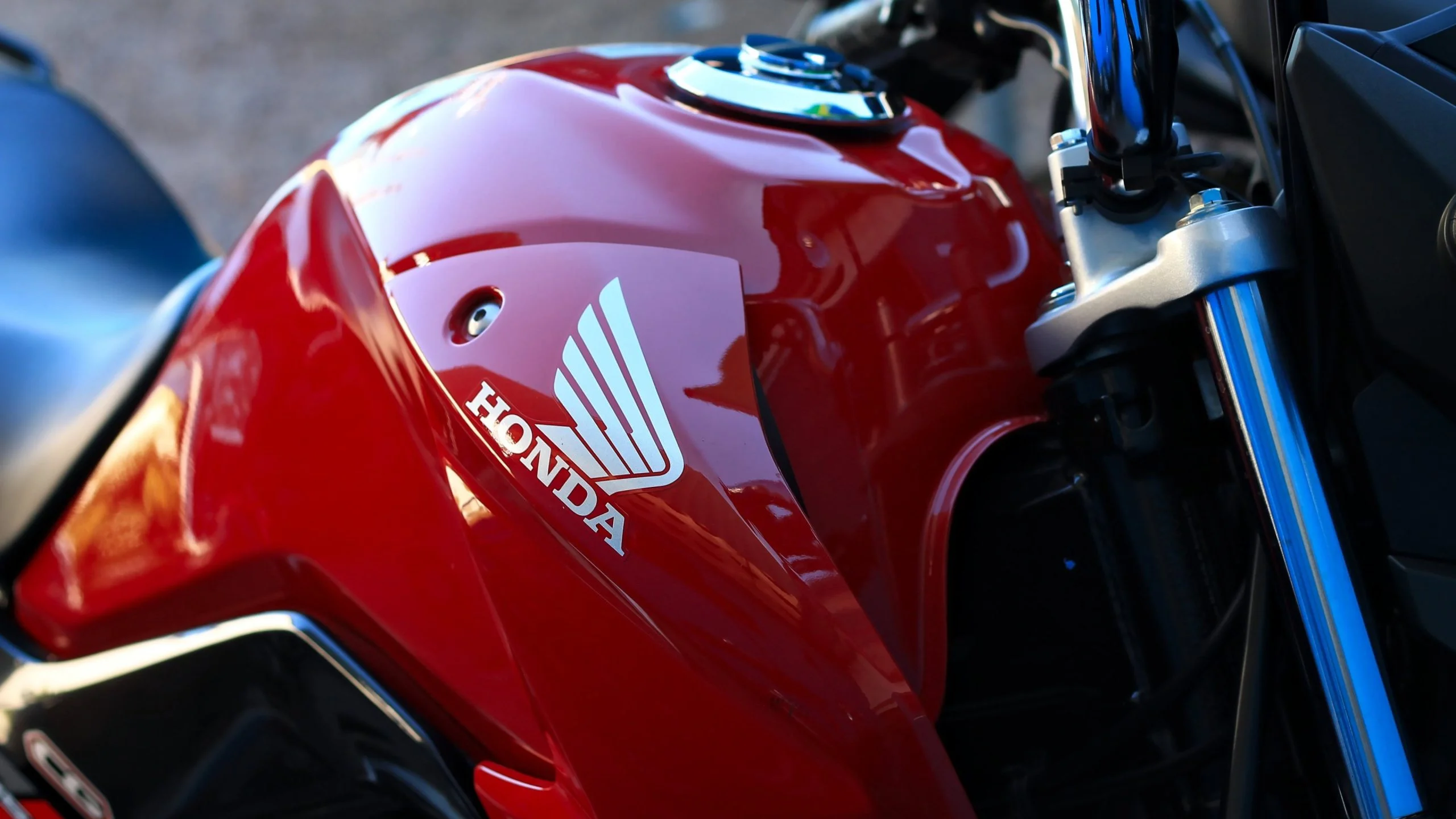 Honda patenta motocicleta autodirigida scaled