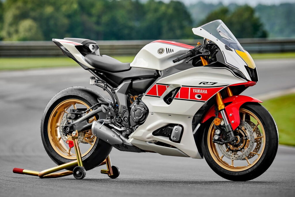 yamaha r7