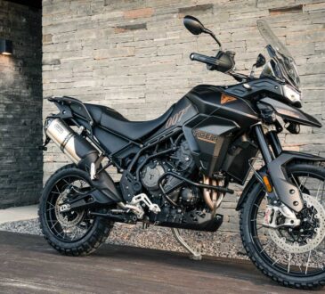 Triumph Tiger 900 Bond Edition 2022