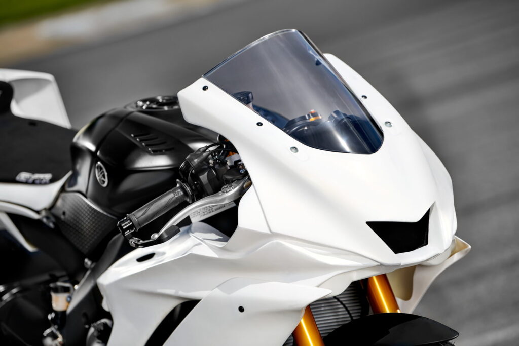 Yamaha YZF-R6 GYTR 2022 2 r6
