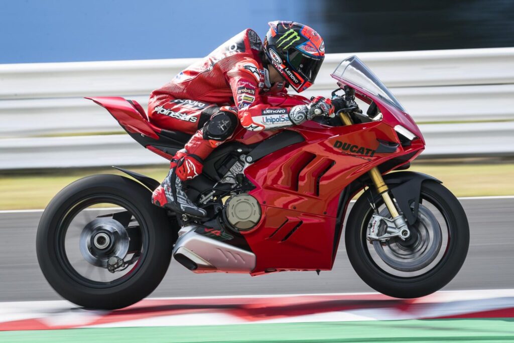 Ducati Panigale V4 2022 3 Panigale