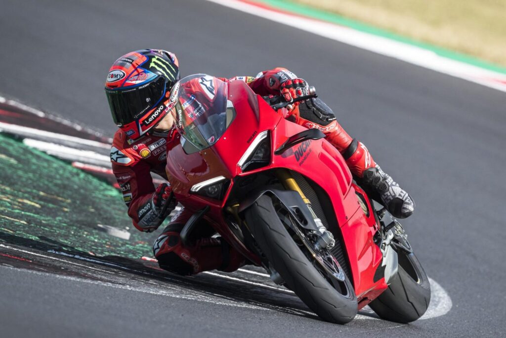 Ducati Panigale V4 2022 7 Panigale 2022