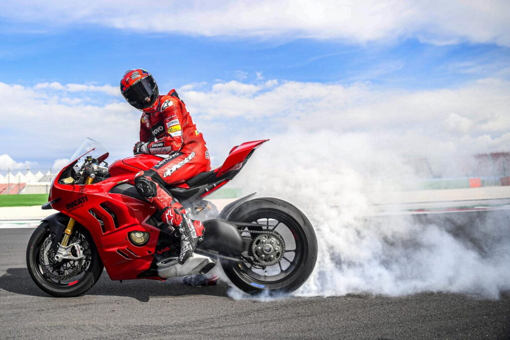 Ducati Panigale V4 2022 8 2022 Ducati