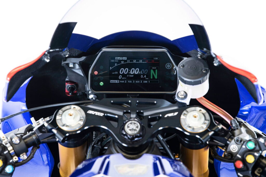 Yamaha R1 Limited Edition Toprak Razgatlıoğlu 3 yamaha