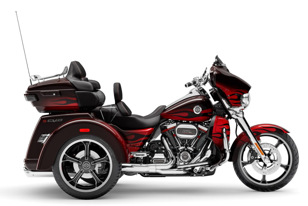Harley-Davidson CVO Tri Glide 2022 6 CVO Tri Glide