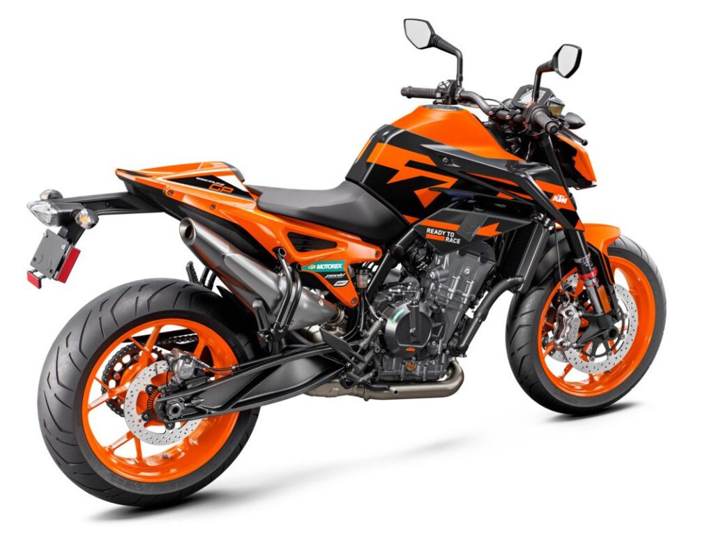 KTM 890 Duke GP 2022 2 KTM