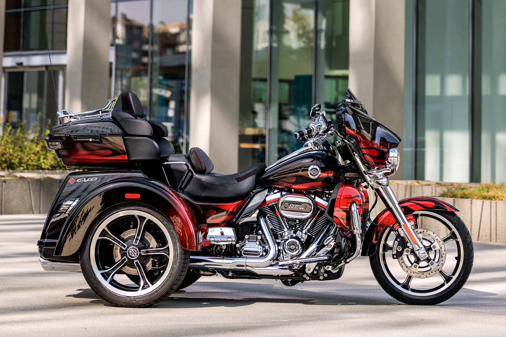 Harley-Davidson CVO Tri Glide 2022 1 Harley Davidson CVO Tri Glide 2022