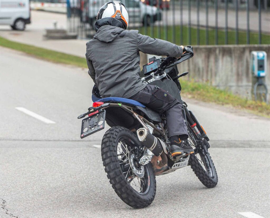 390 ktm