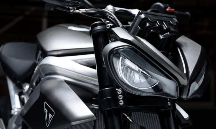 Triumph avanza en las motos de cross y TE 1