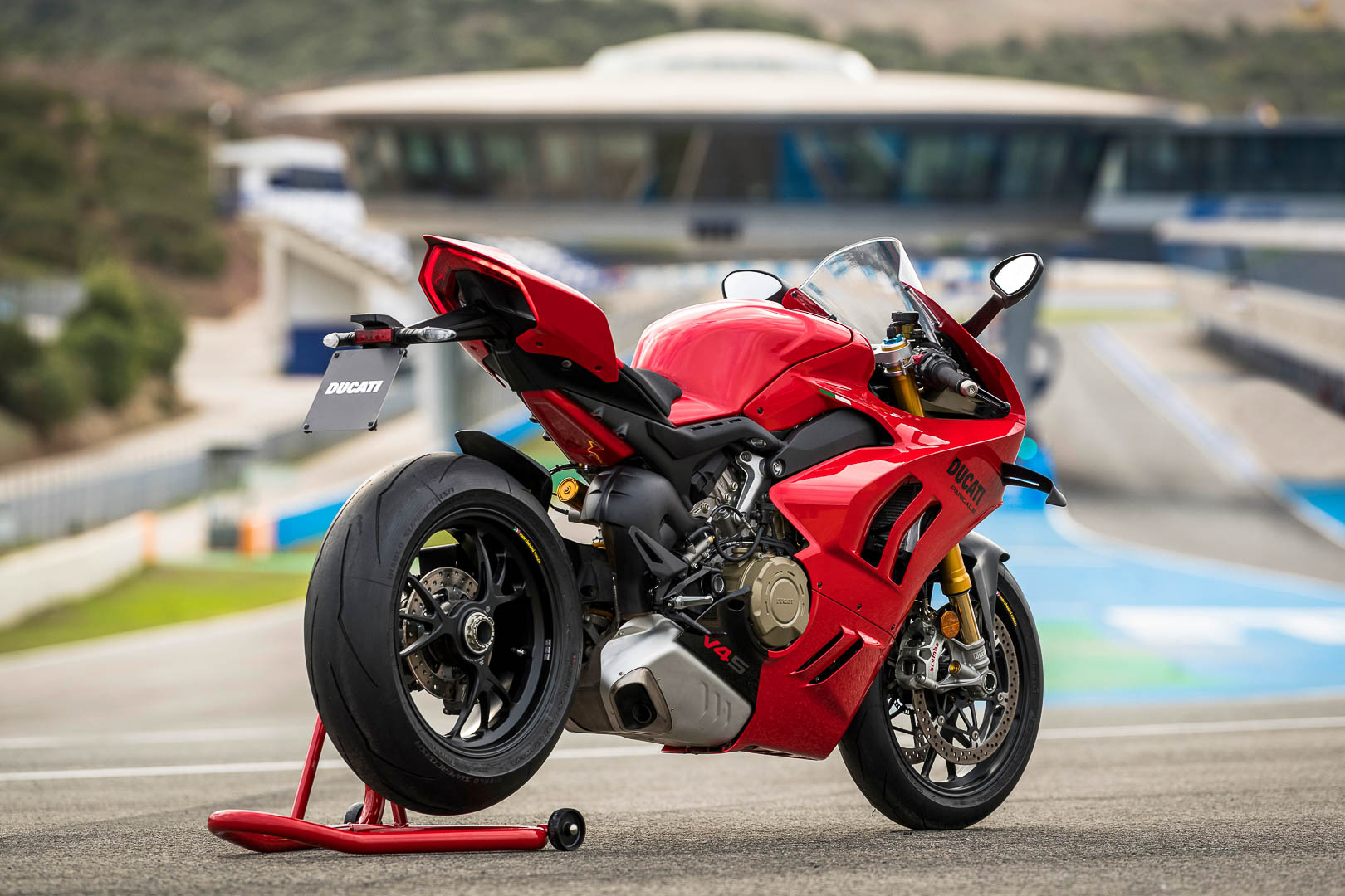 Ducati Panigale V4 y V4 S 2023 3 panigale