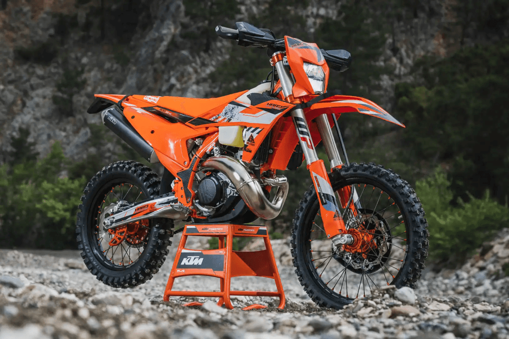 KTM 300 XC W HardEnduro 2024 Moto Revista CR KTM 300 XC W HardEnduro 2024 Moto Revista CR