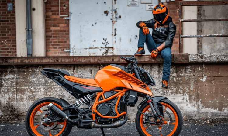 KTM 390 Duke 2024 1 KTM 390 Duke 2024