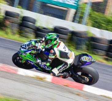 SuperBikes y Automovilismo