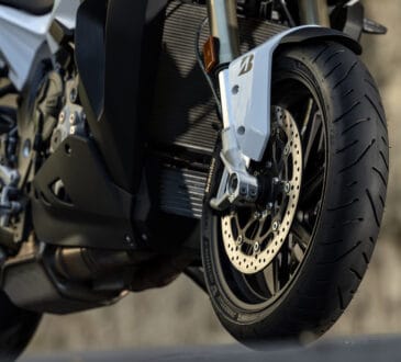 Bridgestone presenta su nueva línea BATTLAX SPORT TOURING T33 9 BATTLAX SPORT TOURING T33