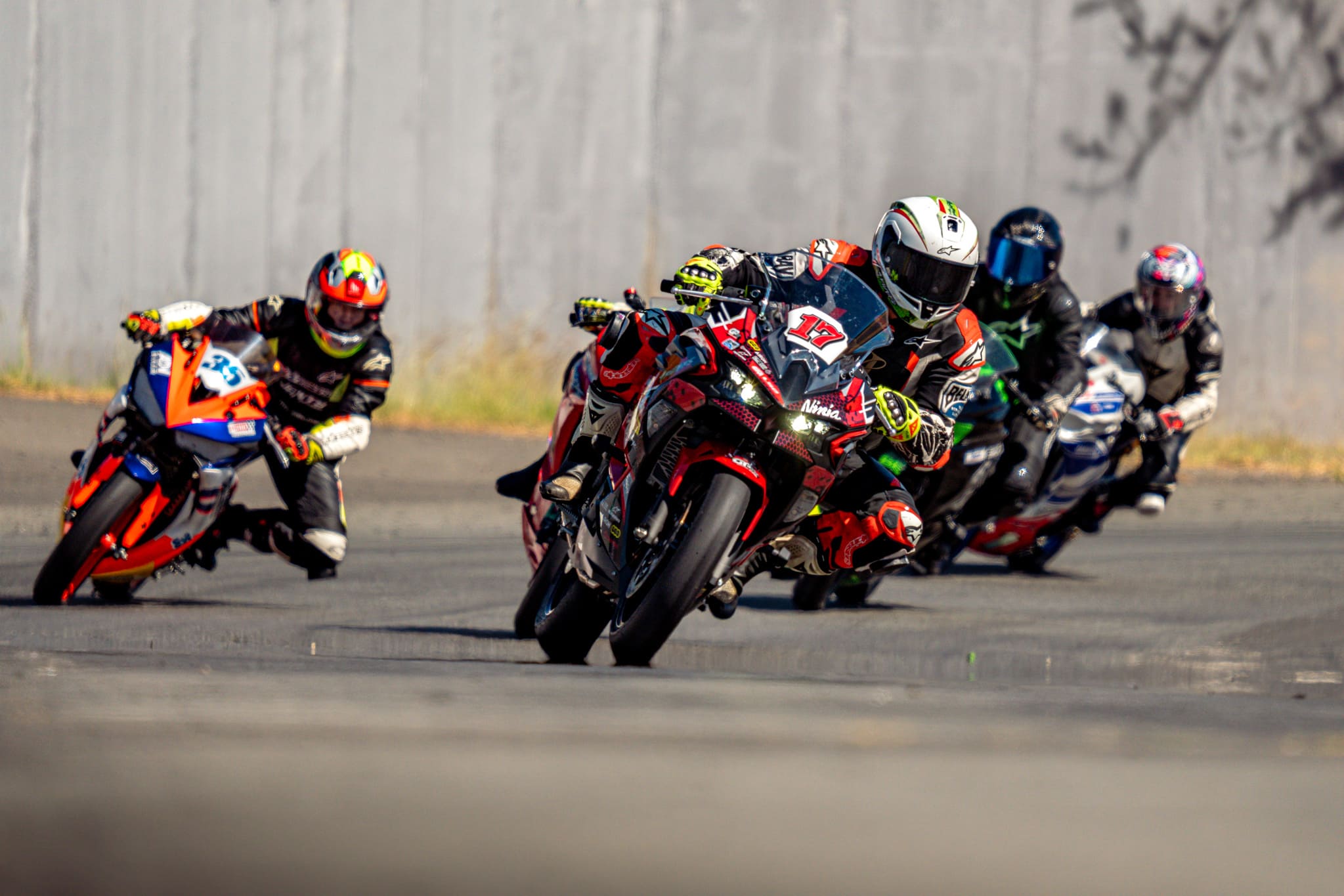 AMA SuperBike CR: pilotos internacionales en su tercera jornada 1 Super Motos