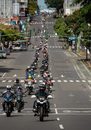Rodada Rosa reúne a más de 200 motociclistas