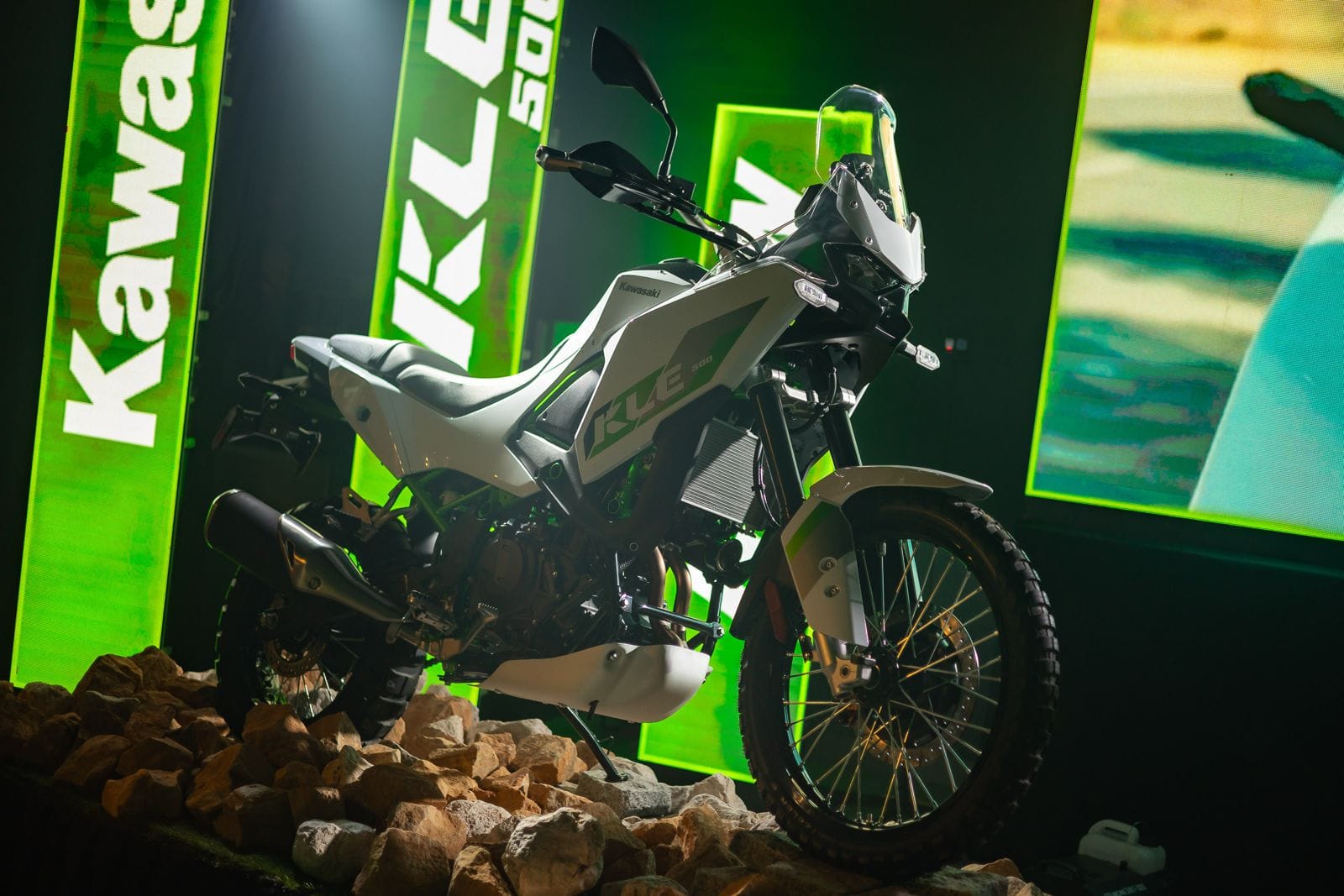 Red Motors presenta dos nuevas motocicletas 4 kle