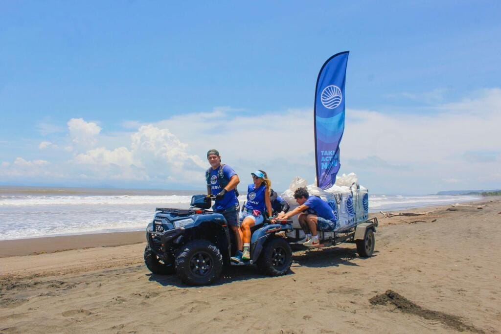 Red Motors organiza limpieza en playa Guacalillo en 2026 2 Red motors y lalimpieza en playa Guacalillo